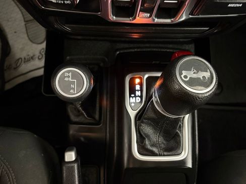 Used 2020 Jeep Wrangler Unlimited Sport S AWD/4WD image 30