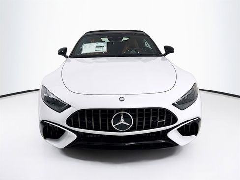 New 2025 Mercedes-Benz SL 63 AMG 4MATIC image 2