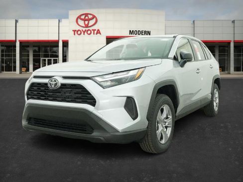 New 2025 Toyota RAV4 LE image 4