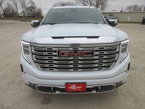 New 2026 GMC Sierra 1500 Denali w/ Denali Reserve Package image 12