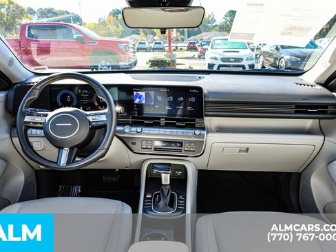 Used 2025 Hyundai Kona SEL image 30