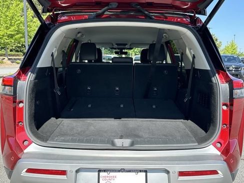 Certified 2023 Nissan Pathfinder SL AWD/4WD image 19