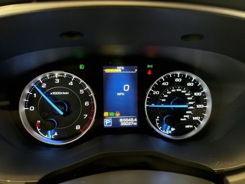 Used 2022 Subaru Ascent Limited image 5