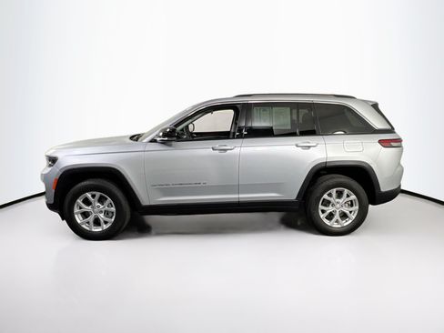 Used 2023 Jeep Grand Cherokee Limited AWD/4WD image 8