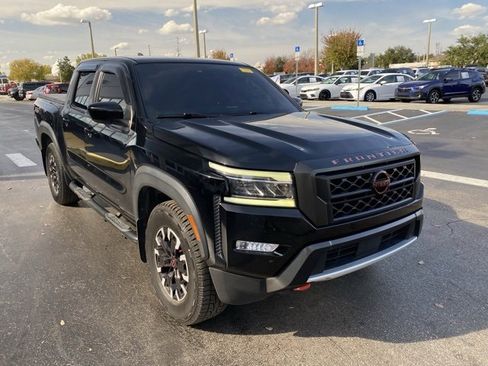 Used 2022 Nissan Frontier Pro-X w/ Technology Package image 2