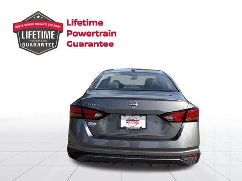 Certified 2025 Nissan Altima 2.5 S FWD image 4