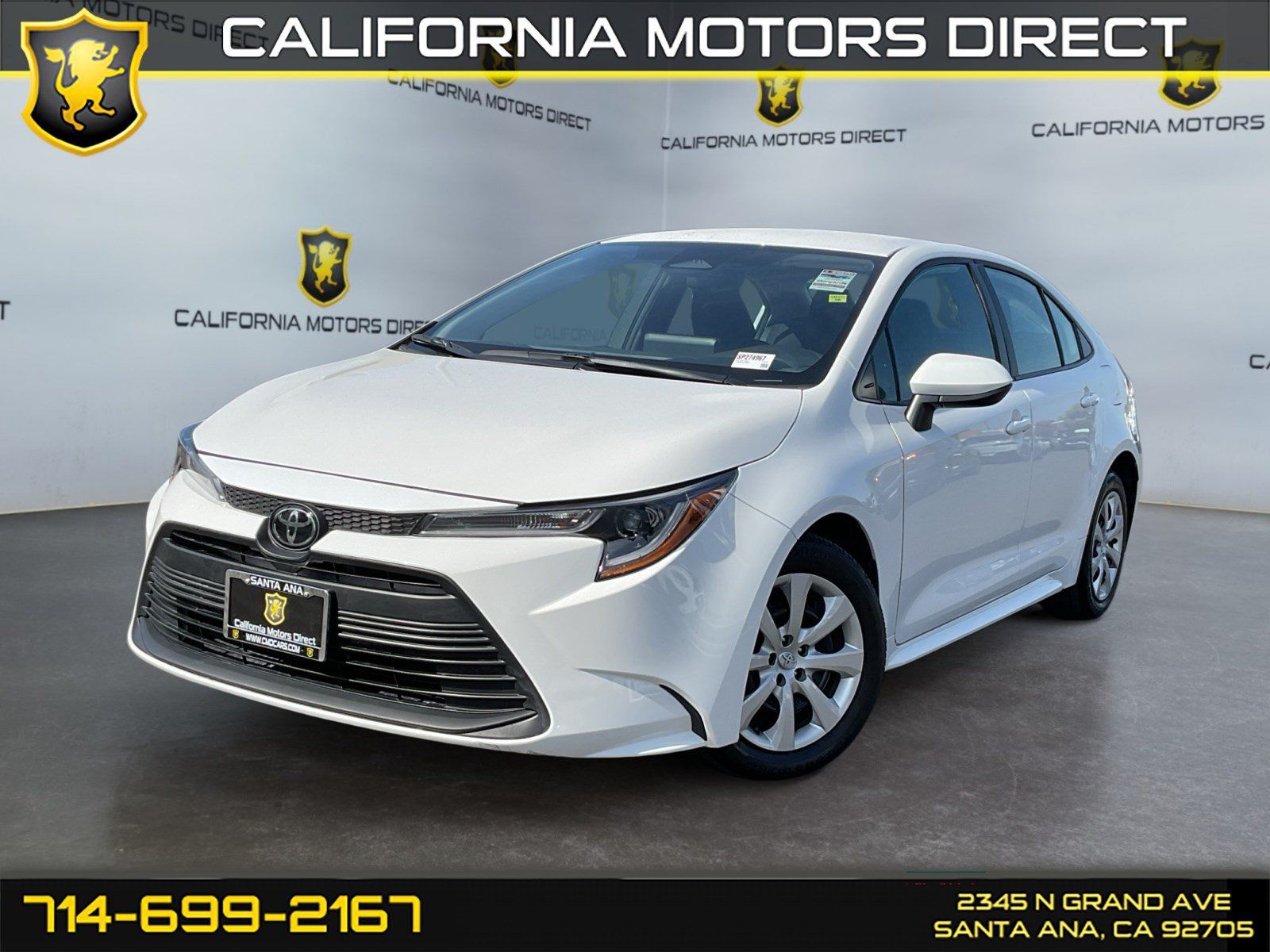 Used 2025 Toyota Corolla LE FWD image 1
