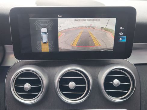 Used 2022 Mercedes-Benz GLC 300 GLC 300 w/ AMG Line image 17