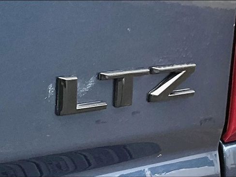 Used 2022 Chevrolet Silverado 3500 LTZ w/ LTZ Plus Package image 7