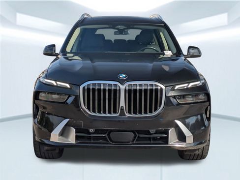 Used 2024 BMW X7 xDrive40i w/ Premium Package image 10