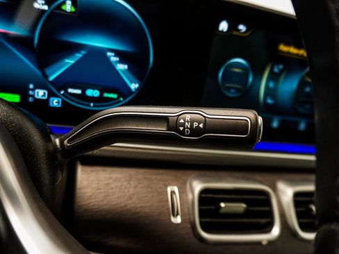 Used 2022 Mercedes-Benz GLS 450 4MATIC w/ Warmth & Comfort Package image 19