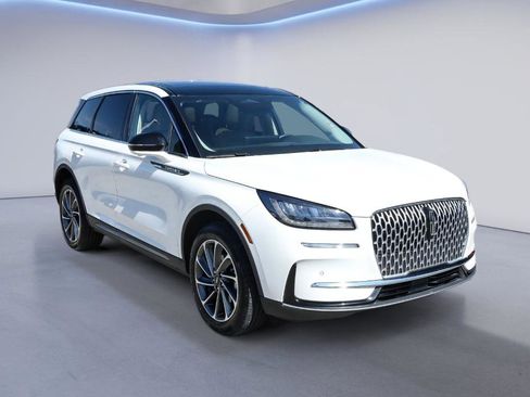 Certified 2024 Lincoln Corsair AWD w/ Equipment Group 101A image 9