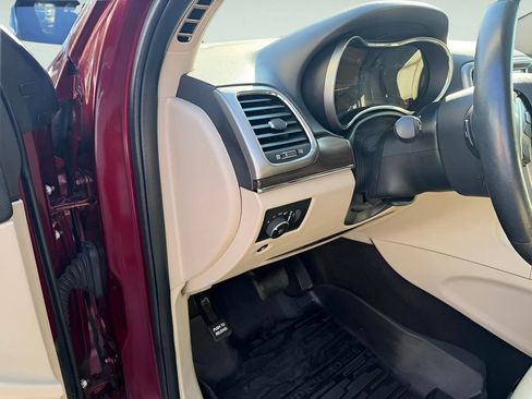 Used 2018 Jeep Grand Cherokee Limited image 22