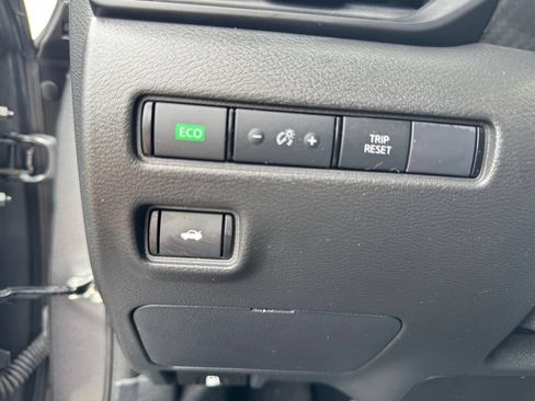 Used 2025 Nissan Sentra S FWD image 26
