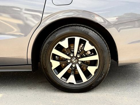 Used 2025 Honda Odyssey EX-L image 11