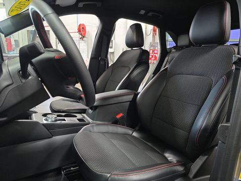 Used 2024 Ford Escape ST-Line w/ Tech Pack #1 AWD/4WD image 15