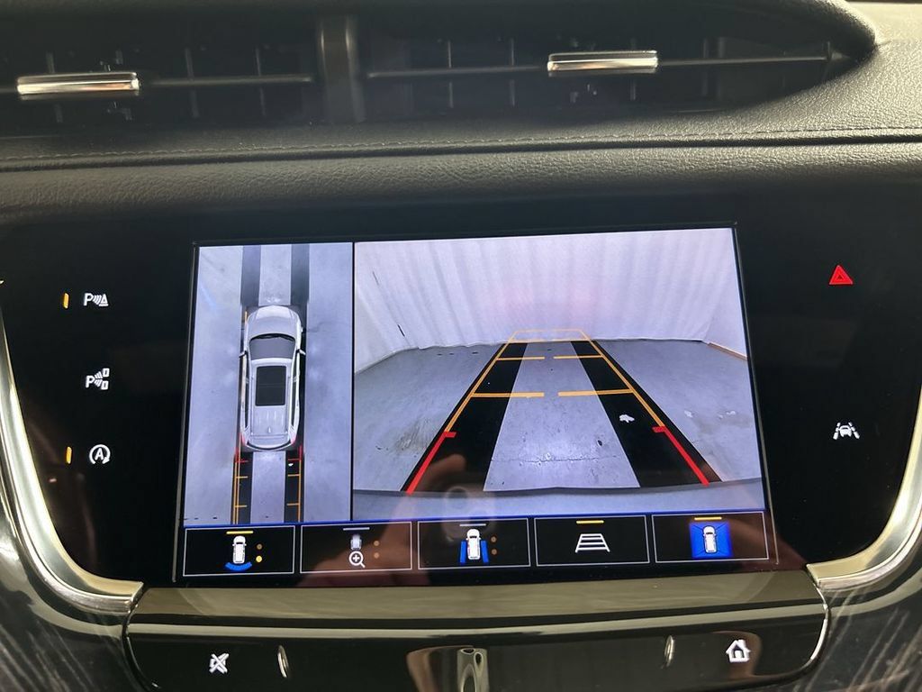 Used 2023 Cadillac XT6 Premium Luxury w/ Technology Package AWD/4WD image 15