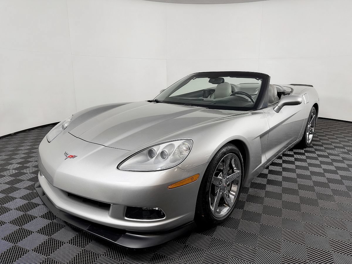 Used 2006 Chevrolet Corvette Convertible w/ Preferred Equipment Group RWD image 2