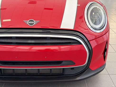 Used 2022 MINI Cooper 4-Door Hardtop w/ Storage Package FWD image 12