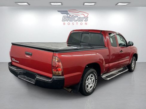 Used 2015 Toyota Tacoma 2WD Access Cab w/ Convenience Package image 4
