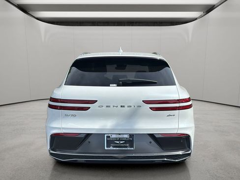 Certified 2026 Genesis GV70 2.5T AWD/4WD image 4