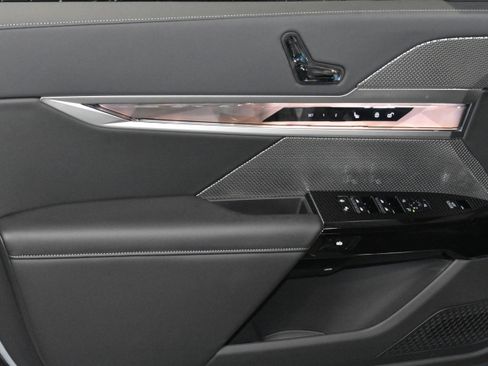 New 2026 BMW 740i xDrive image 3