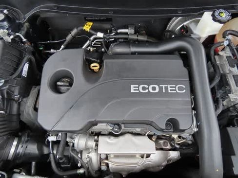 Used 2020 Chevrolet Equinox LT image 11