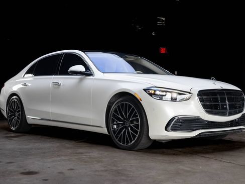 Used 2022 Mercedes-Benz S 580 4MATIC Sedan image 9