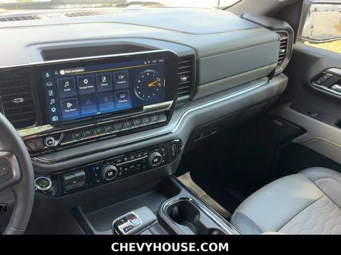 Used 2025 Chevrolet Silverado 1500 ZR2 AWD/4WD image 20