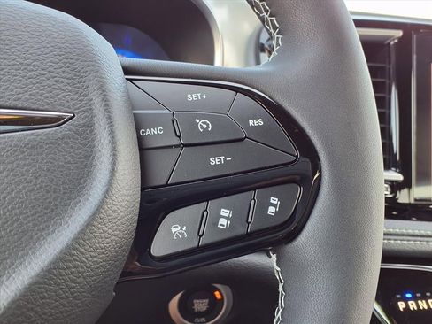 New 2026 Chrysler Pacifica Limited w/ S Appearance Package image 11