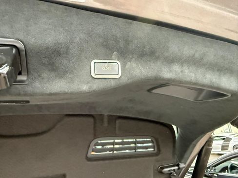 Used 2012 Ferrari FF AWD/4WD image 74
