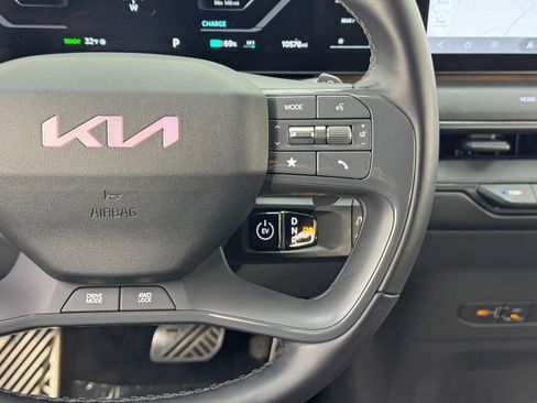 Used 2024 Kia EV9 GT-Line image 25