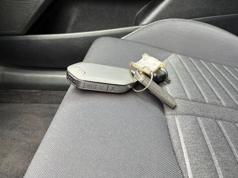 Used 2025 Kia K5 LXS image 21