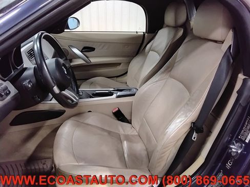 Used 2003 BMW Z4 3.0i image 10