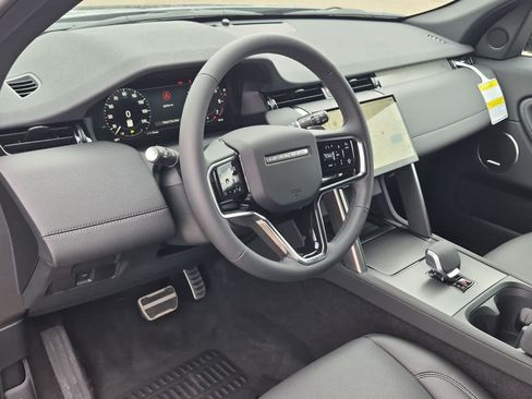 New 2026 Land Rover Discovery Sport Landmark AWD/4WD image 2