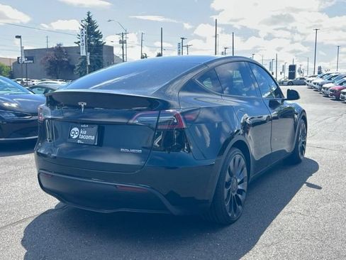 Used 2025 Tesla Model Y Performance AWD/4WD image 9
