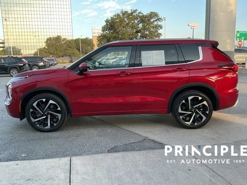 Used 2023 Mitsubishi Outlander SEL FWD image 6