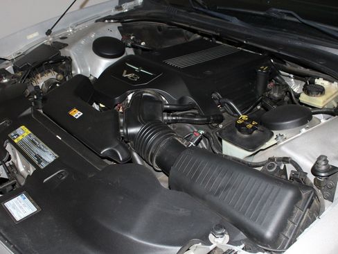 Used 2004 Ford Thunderbird RWD image 20
