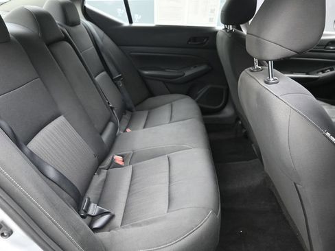 Used 2023 Nissan Altima 2.5 S FWD image 10