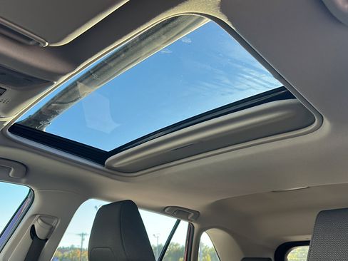 Used 2024 Toyota RAV4 XLE image 17