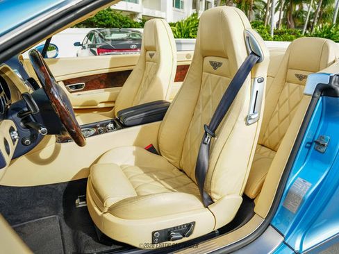 Used 2009 Bentley Continental GTC image 32