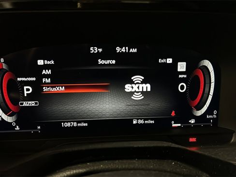 Used 2025 Nissan Pathfinder Platinum image 31