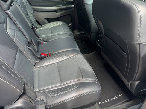 Used 2017 Ford Explorer Platinum AWD/4WD image 18