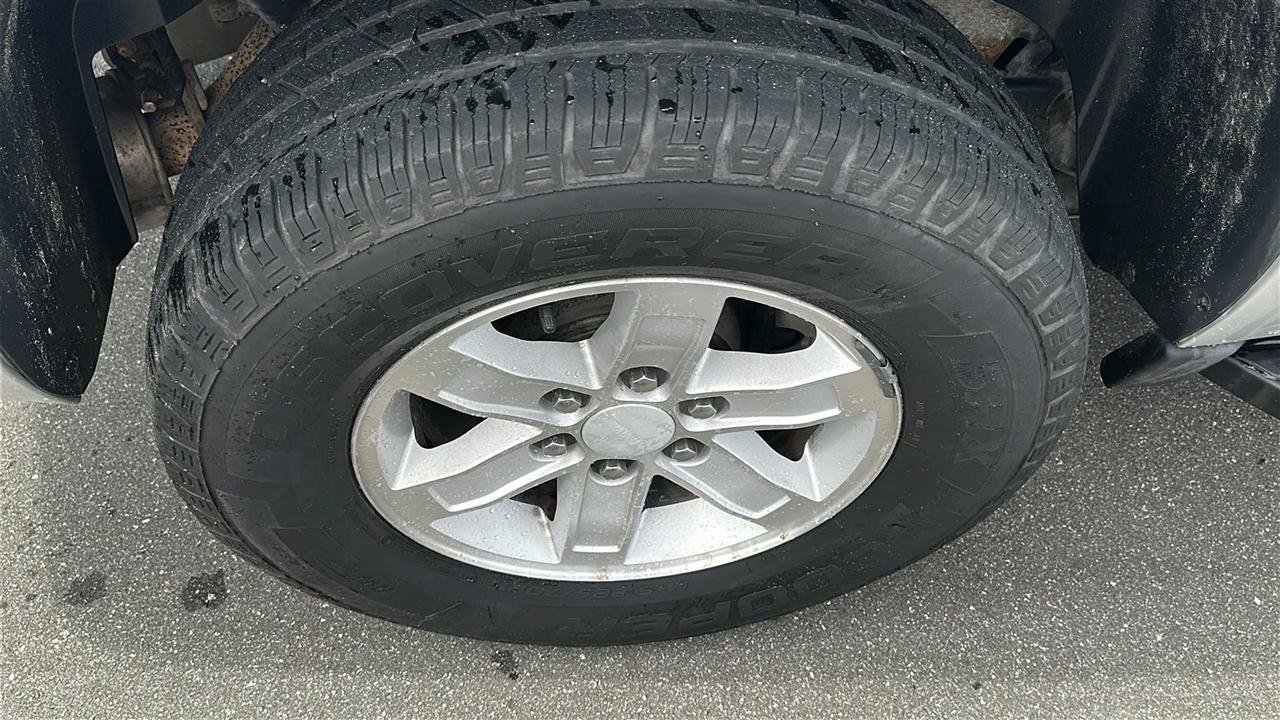 Used 2014 GMC Yukon XL SLT RWD image 18