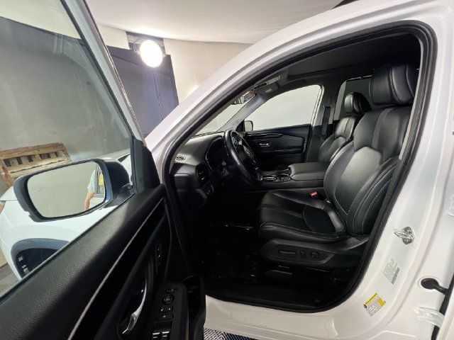 Used 2023 Honda Pilot Touring image 14