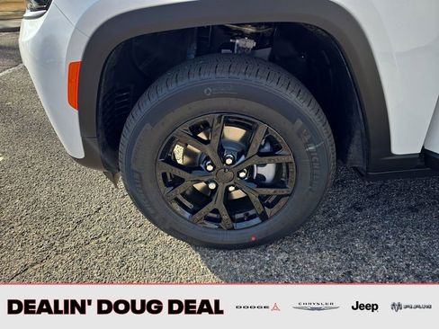 New 2026 Jeep Grand Cherokee Altitude AWD/4WD image 26