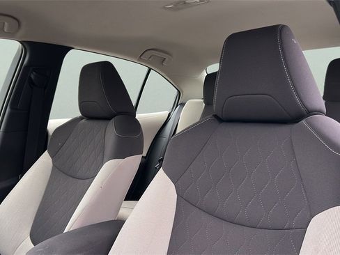 Used 2022 Toyota Corolla LE w/ Carpet Mat Package (TMS) image 15