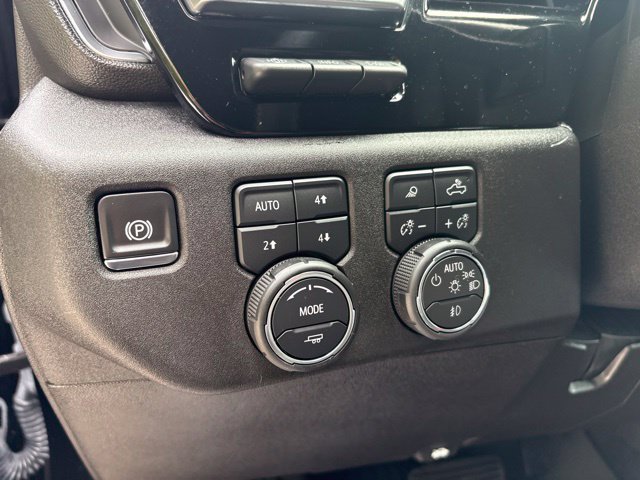 Used 2025 Chevrolet Silverado 2500 High Country w/ High Country Premium Package AWD/4WD image 17