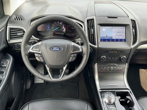 Used 2019 Ford Edge SEL w/ Equipment Group 201A AWD/4WD image 12