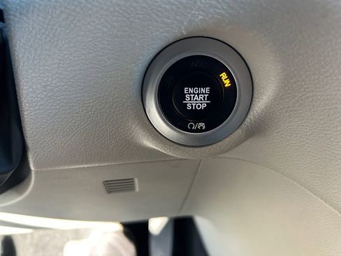 Used 2023 Chrysler Voyager LX FWD image 24